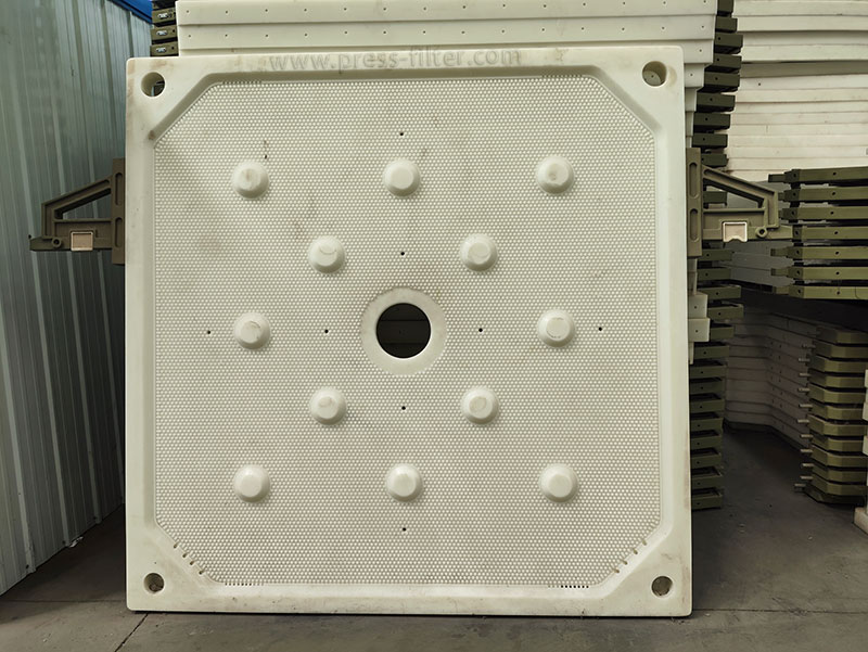 recessed chamber filter plate