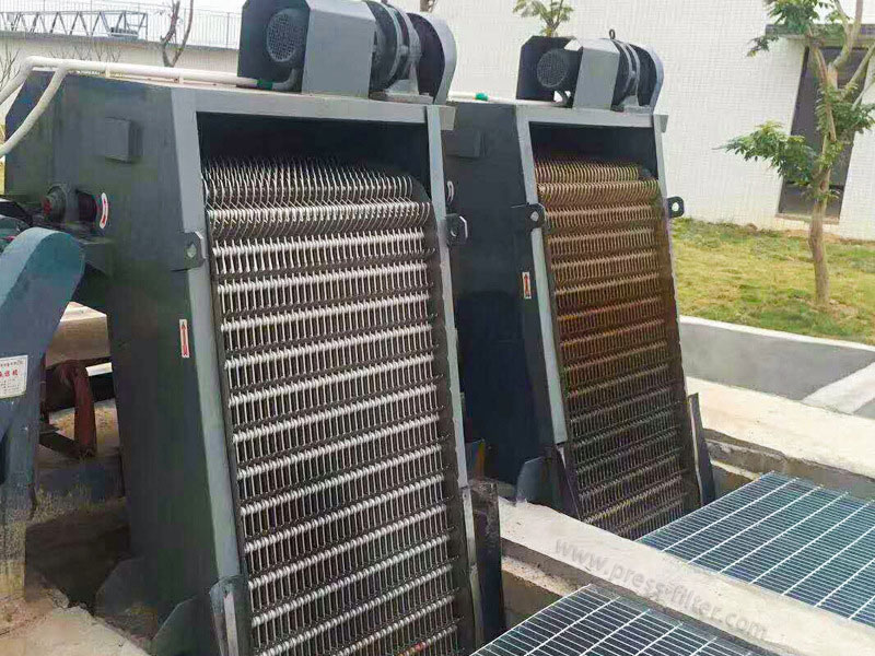 grille decontamination machine