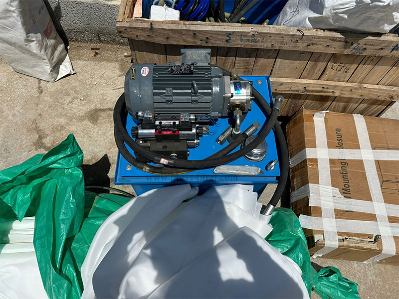 Hydraulic station