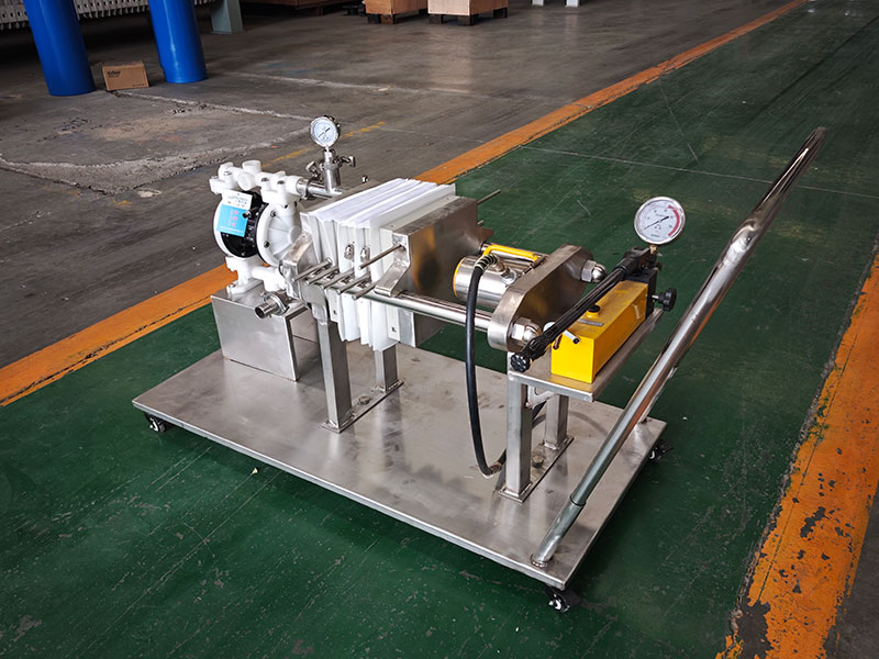 Small-scale membrane filter press for a Dubai client